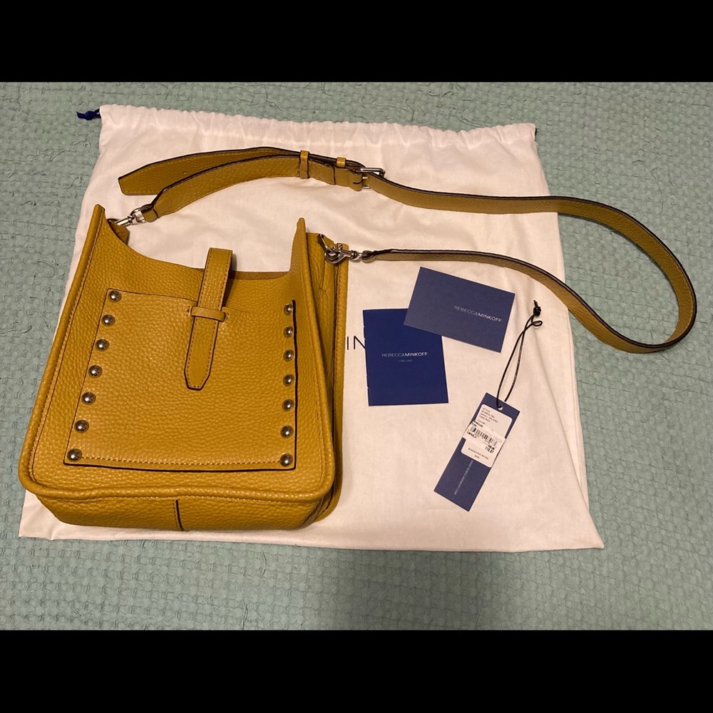 Rebecca Minkoff unlined feed bag small